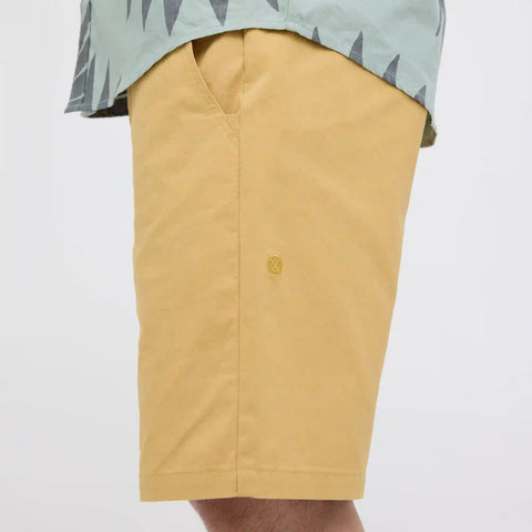 COMPOUND CHINO SHORT