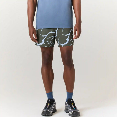 COMPLEX HYBRID SHORT 5 IN