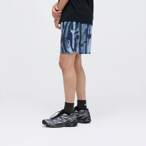 COMPLEX HYBRID SHORT 5 IN