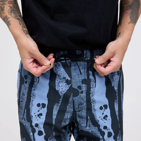 COMPLEX HYBRID SHORT 5 IN