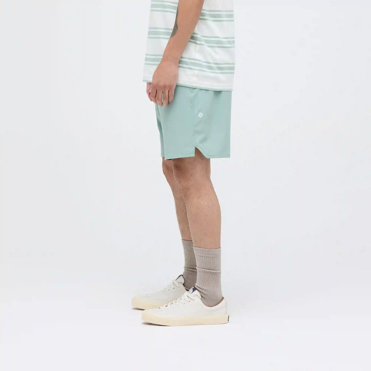 COMPLEX HYBRID SHORT 7 IN